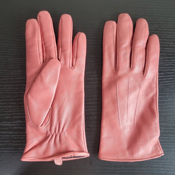 NWOT Leather Wrist Length Slip On Gloves Dusty Pink S/M - Picture 1 of 10